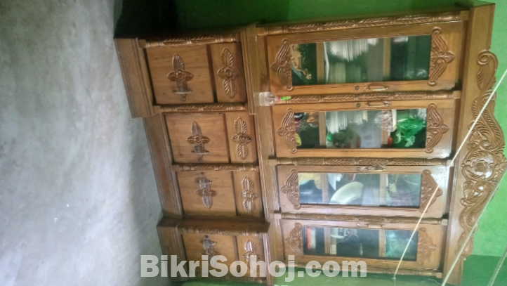 সেগুন কাঠের শোকেস